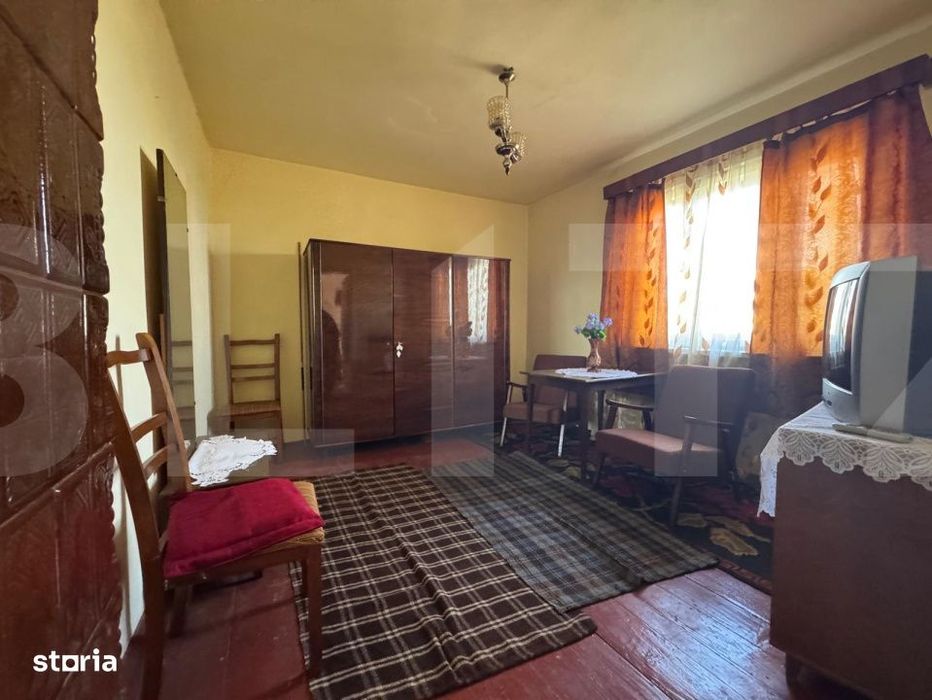 Casa din caramida, 54 mp, teren 466 mp, zona Stefan cel Mare