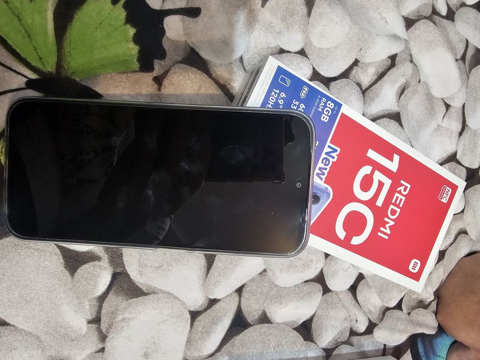 Vând telefon Redmi 15 C