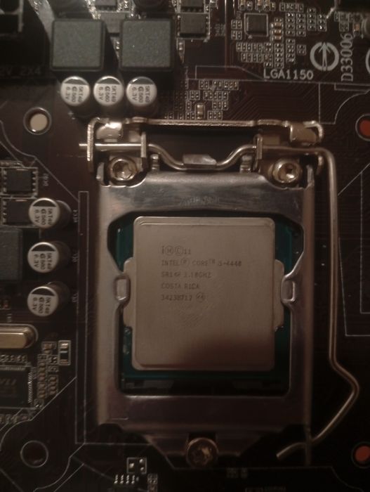 İ5-4440 + H81M + 2x8 GB Ram