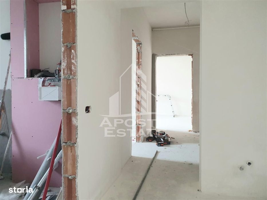 Apartament cu 2 camere etaj intermediar zona Unitatii Militare