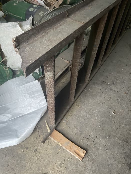 Продам лестницу металлическую