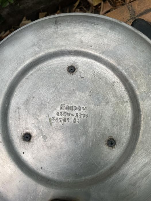 Електрическа тенджера с кабел