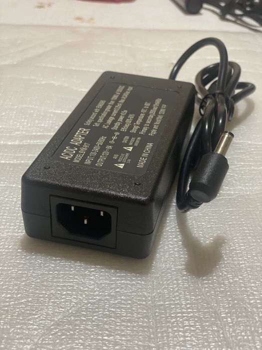 Alimentator 12V 8A (96W)