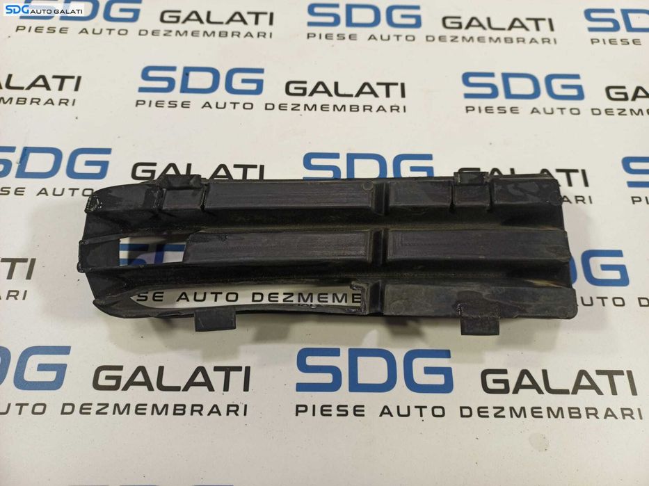 Grila Inferioara Stanga Bara Fata Volkswagen Golf 4 1998 - 2005 [L1318]