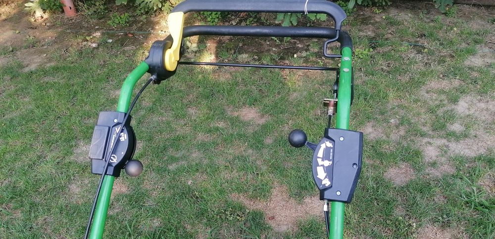 Самоходна косачка john deere