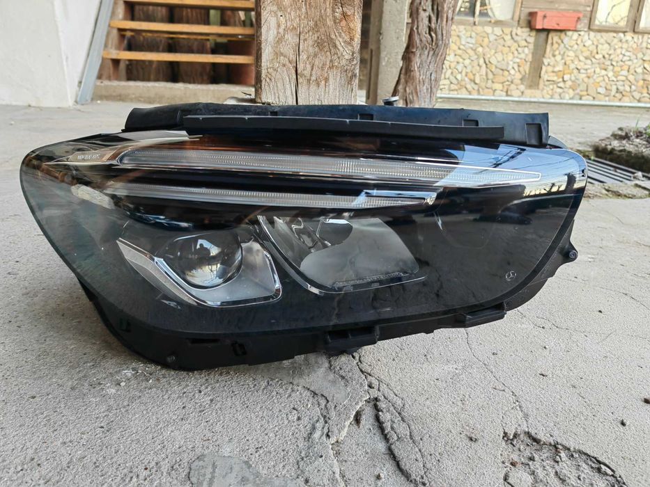 Фар Mercedes W247 B-Classa LED десен / Фар Мерцедес W247 Б-класа Оригинален