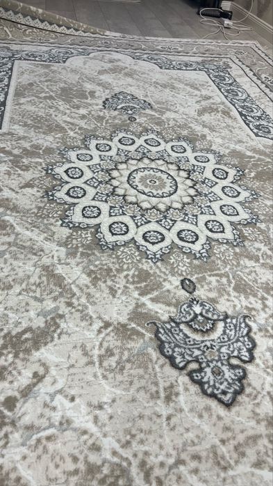 Кілем сатылады 2*3 рр