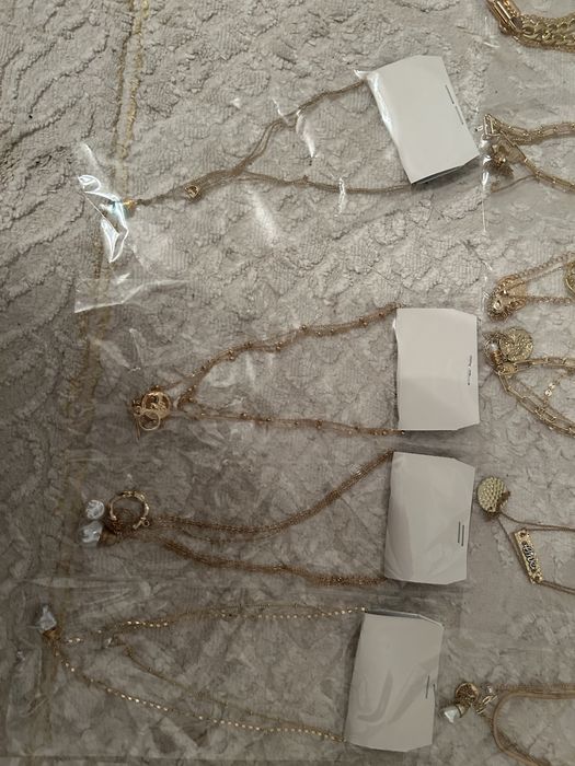 Продаются украшения