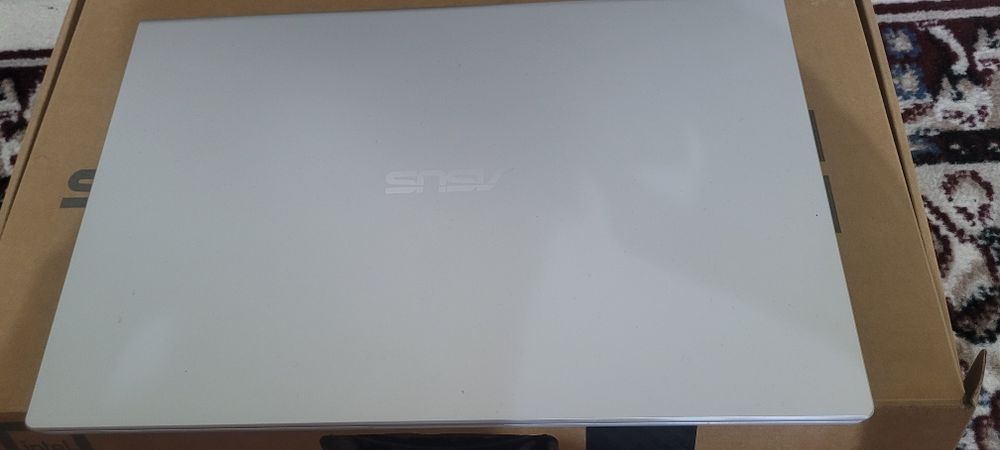 Asus X515E xolati ideal