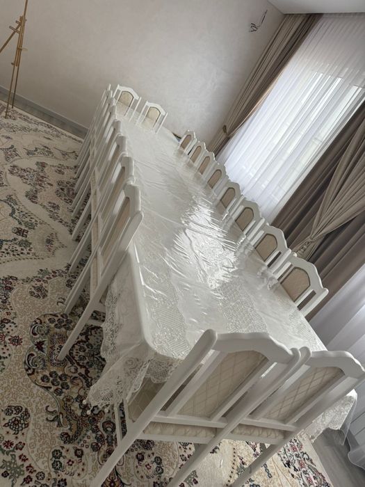 Продам стол и стулья