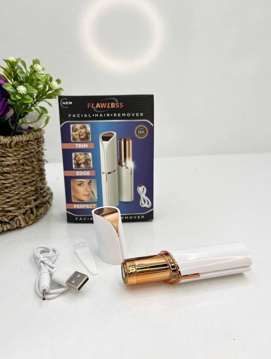 Триммер для бровей и усиков