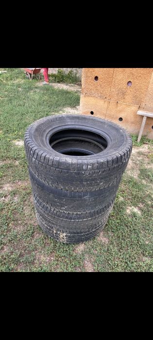 Бу Шины 265/65/17 .
