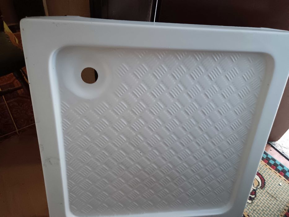 Аксесоари за кемпер  Регулируема маса -БЕЗ ПЛОТ  Корито Резервоар