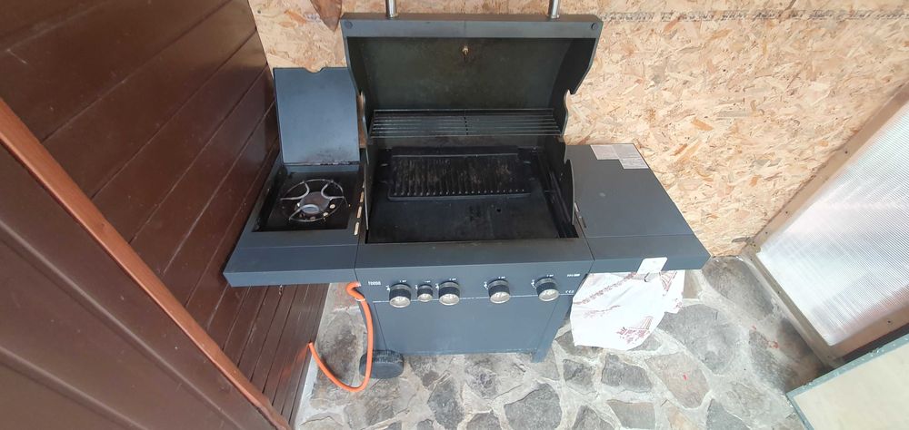 Grătar pe gaz Teesa BBQ 5007 MASTER - 5 arzătoare