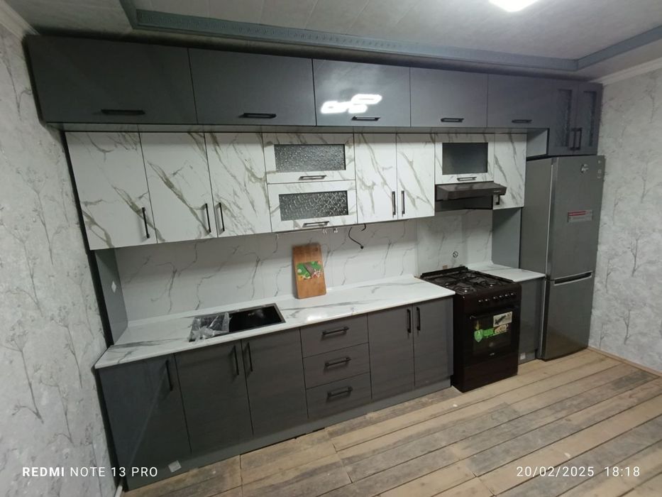 Zakaz mebel siz xoxlagan turdagi va rangdagi oshxona m