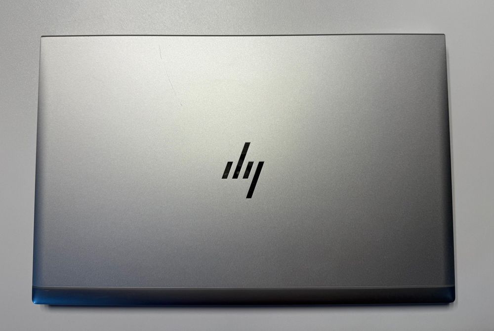 HP i5 10TH 8GB RAM SSD 512