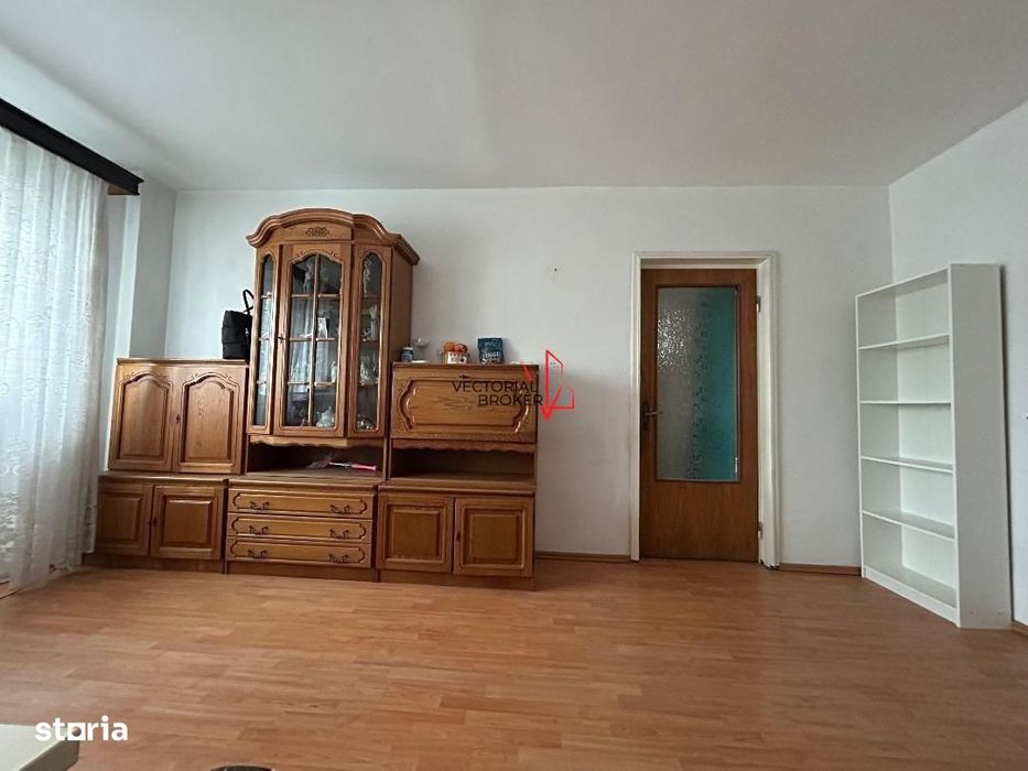3 camere semidecomandat, an 1978 Biserica Capra Pantelimon — fotografia 3