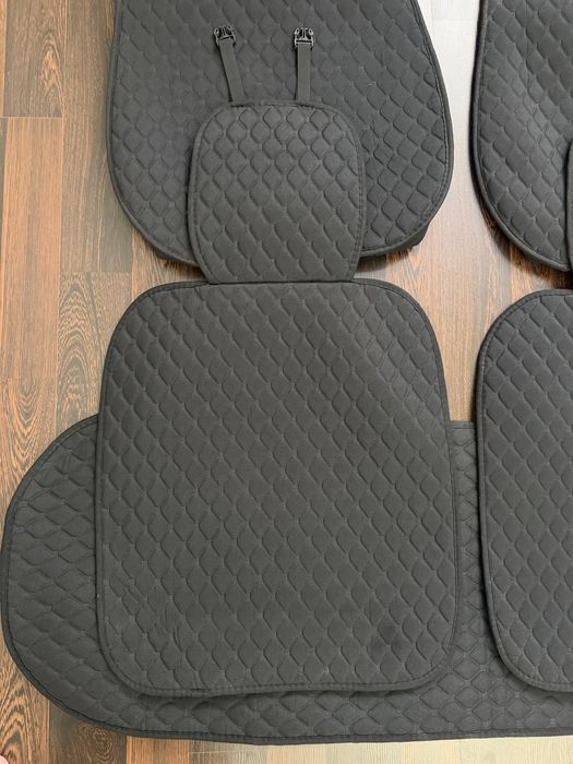 Универсальный чехол(почти новый)