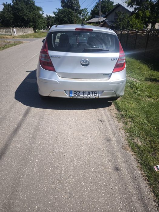 HYUNDAI i30 2011 — imagine 3