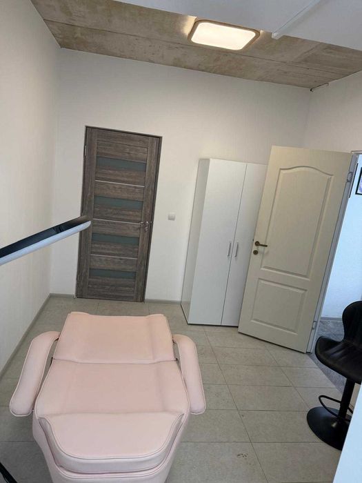 Inchiriez spatiu ideal pentru birou