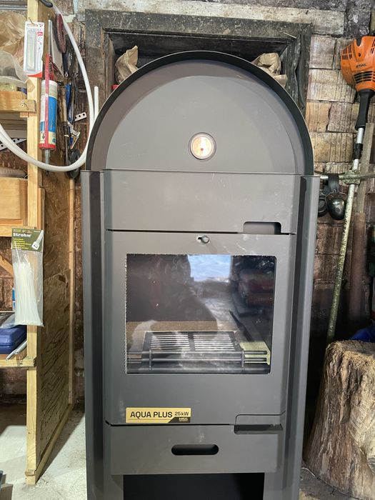 Vând termoșemineu Aqua Plus 25 kw Nou!!!