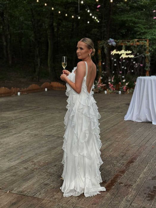 Rochie deosebita cu volane Irina Andronache