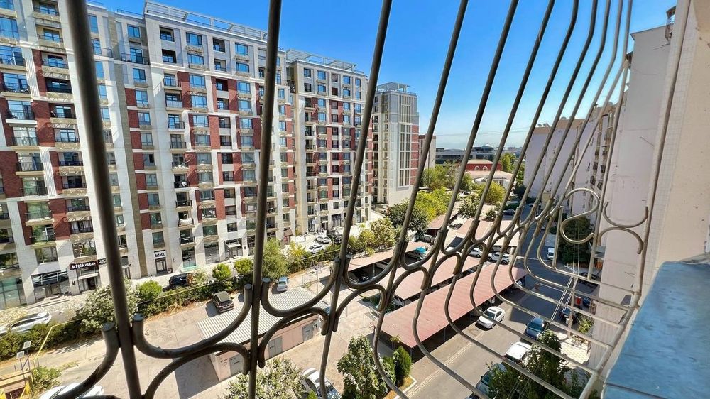 Продаётся 5ком на Ойбеке 182квм ор-р: Шох мед центр