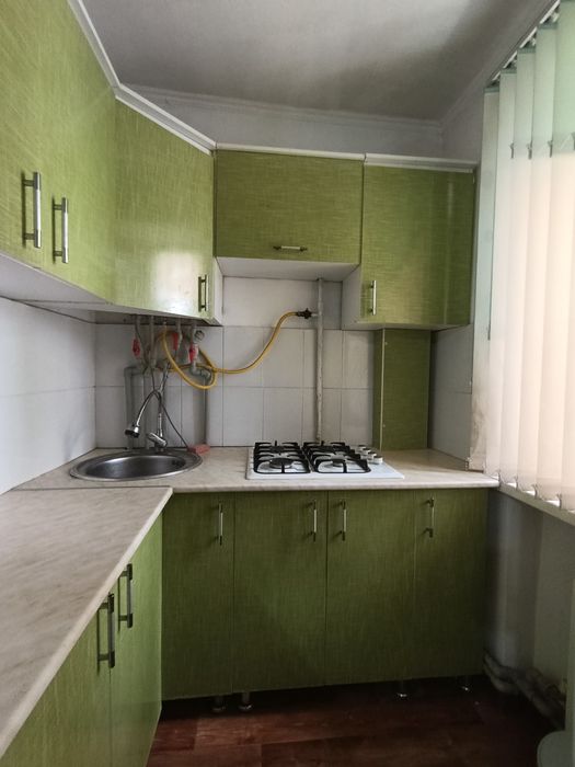 2хкомн кв в центре Абая140, 2эт