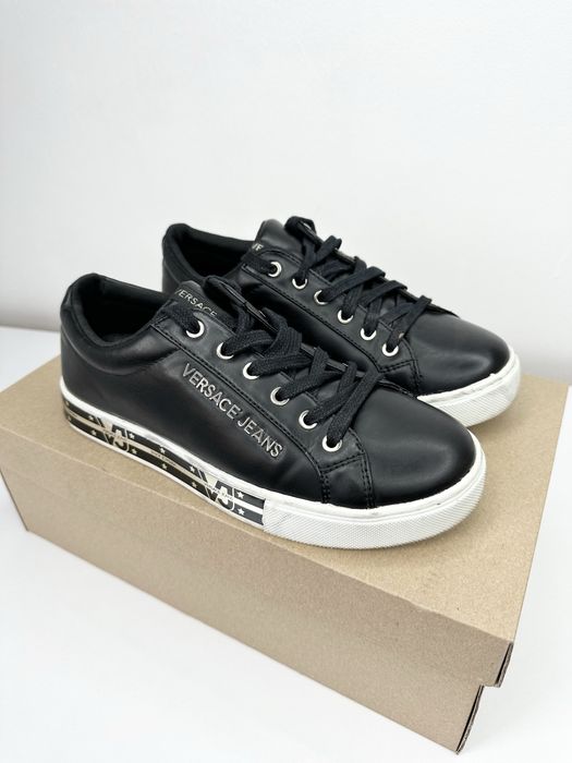 Versace (37) Обувки