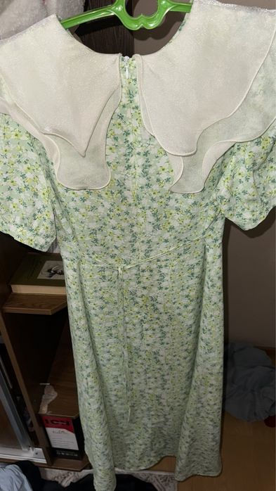 платье зеленое с цветами