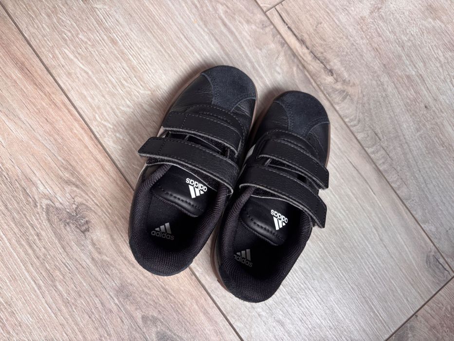 Маратонки adidas