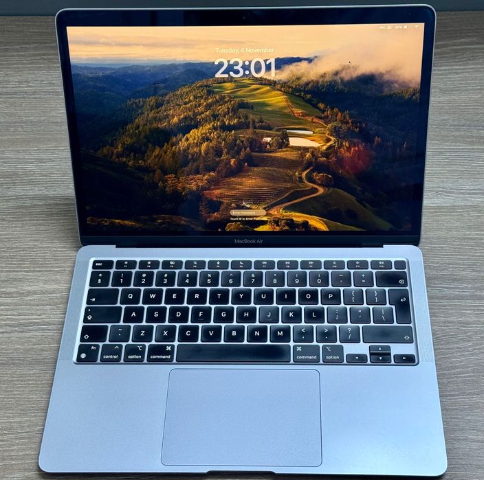 MacBook Air M1 2020 8Gb RAM 256 SSD 85% baterie Craiova • OLX.ro