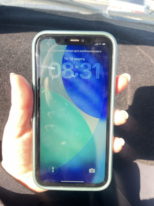 Продам iPhone11 64 gb