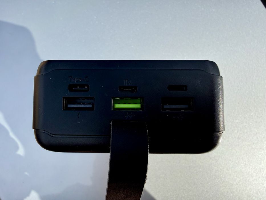 Powerbank / baterie externa 60.000mAh 222Wh 60+ maner led lanterna