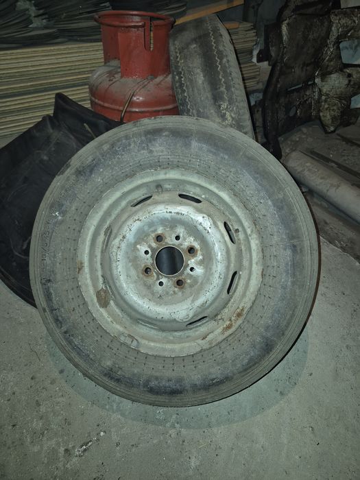 Продам диски с резиной