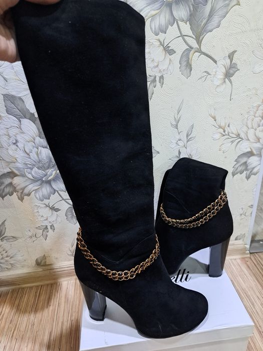 Продам женские сапоги!