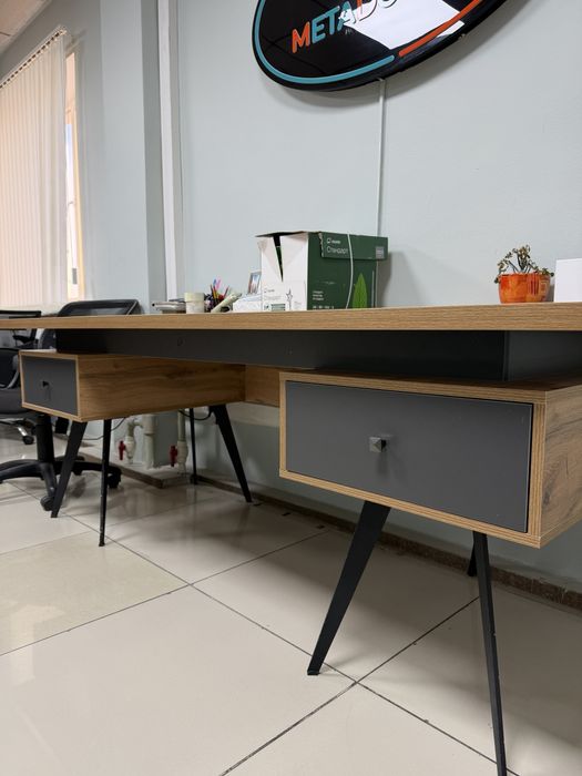 Стол руководителя