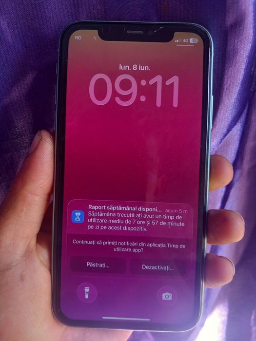 Iphone 11 albastru deschis