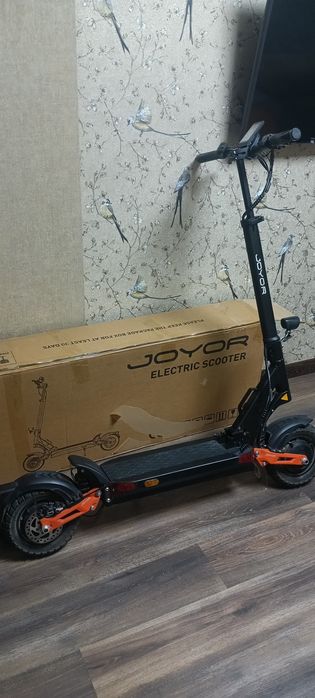 Продам электросамокат