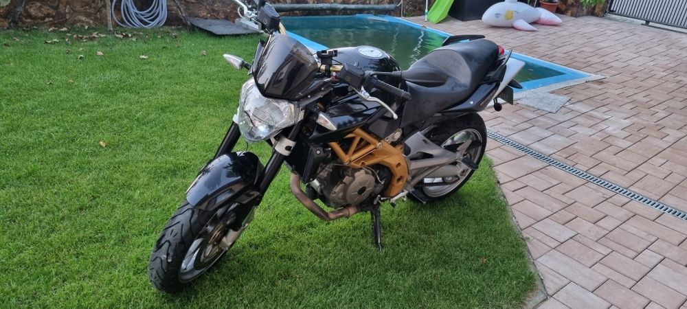 Vând Aprilia Shyver 750