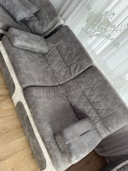 Продам диван состояние нового