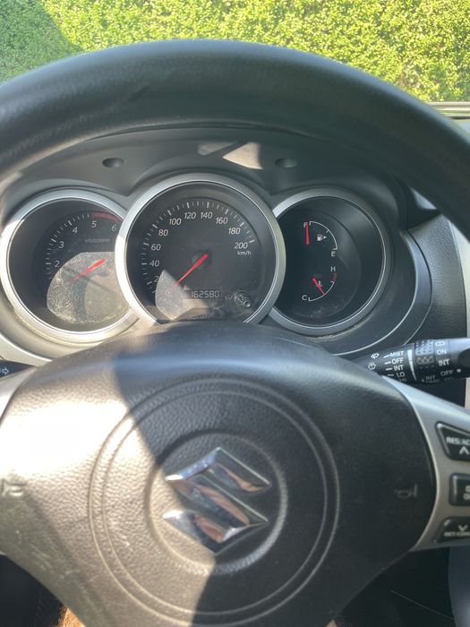 Vând Suzuki Grand Vitara 1.9 DDiS 4x4, an 2007, diesel , cu 162.580 km