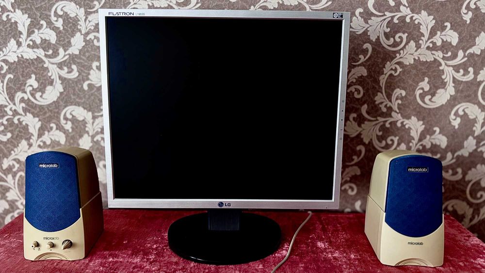 ASUS N550J 15.6-Inch Laptop + (Экран, колонки и клавиатура)