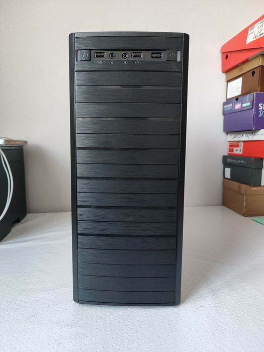 Компьтер в комплекте