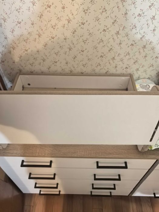 Пеленальный стол