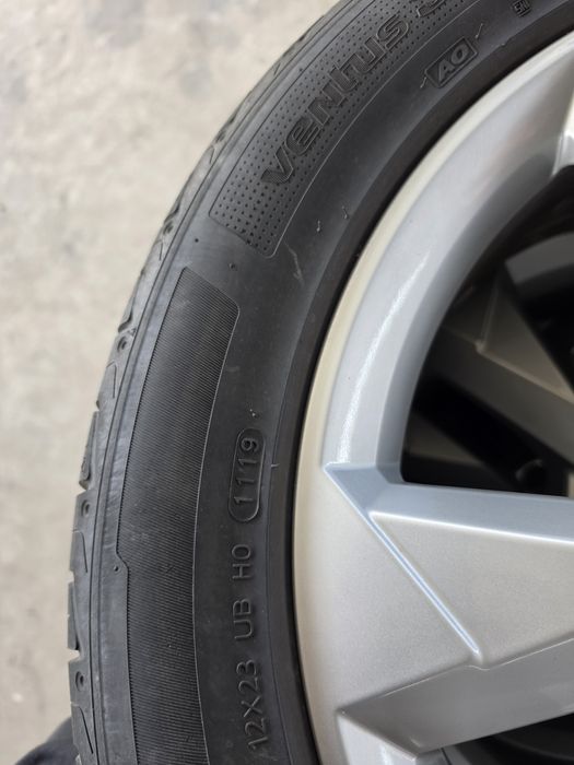 2 Броя 235/50/19 Hankook 5,9mm