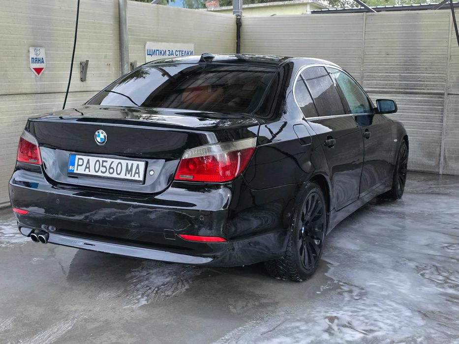 BMW E60 2005 година