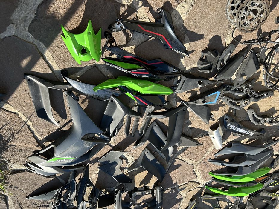 Kawasaki ninja 650 на части