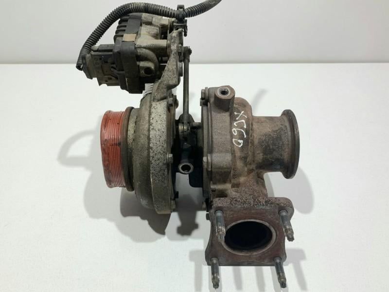 Turbo Volvo V70 3 31219857 2.4 D D5244T14