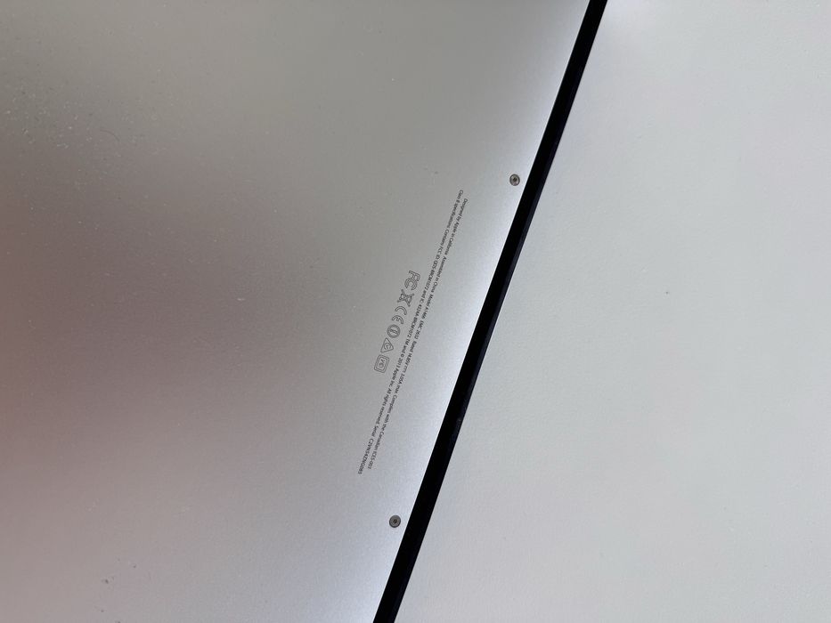 Продам MacBook Air 2013